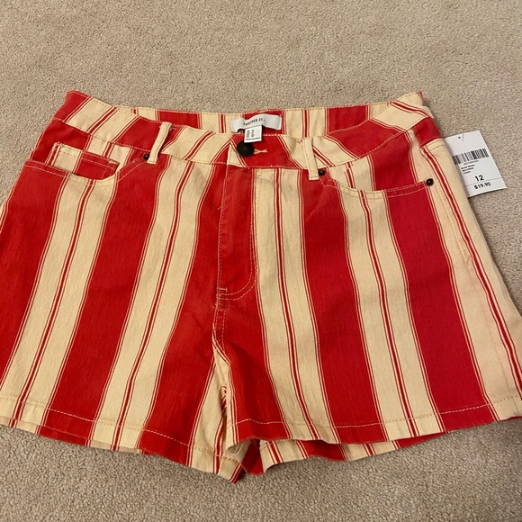 Forever 21 striped denim shorts - Picture 1 of 3
